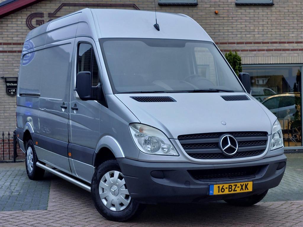 Mercedes-Benz Sprinter 211 L2H2 | Airco | Cruise control | T, Auto's, Automaat, Gebruikt, Zwart, 4 cilinders