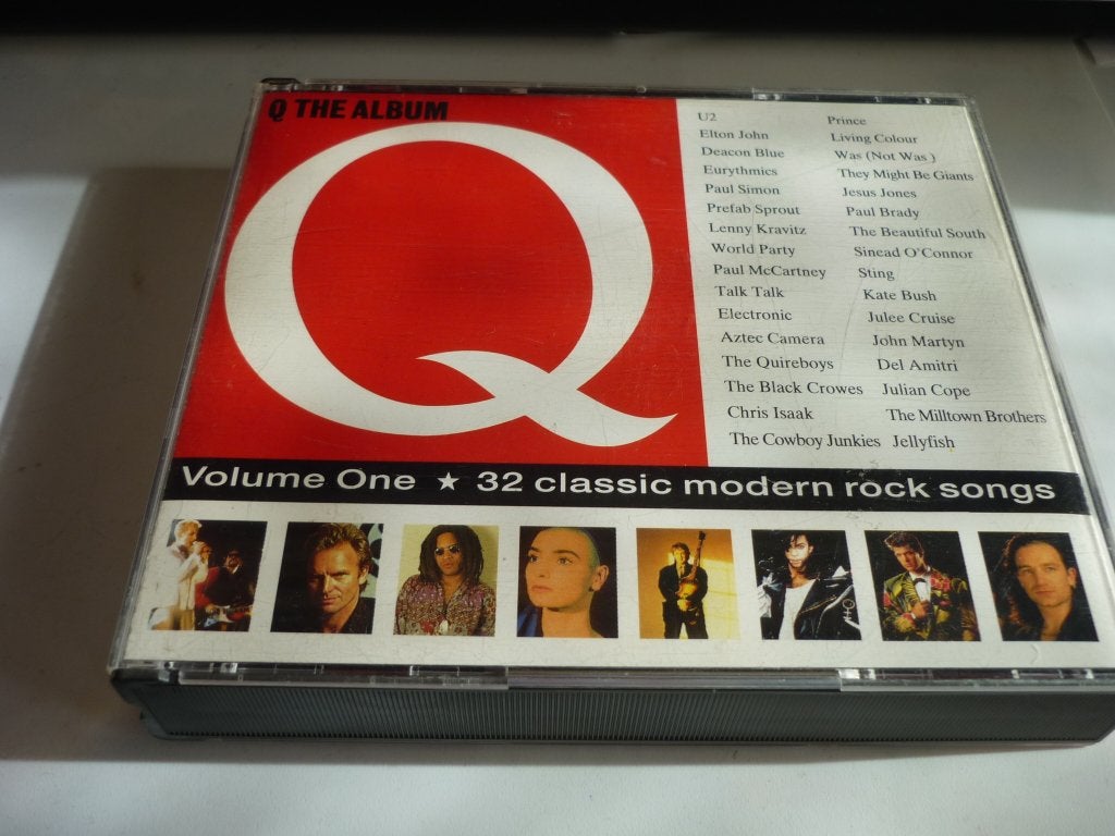 Q the album de cd boxset, Verzenden, Album
