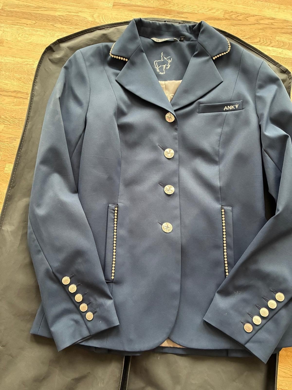 Anky wedstrijdjasje donkerblauw maat 36, Ophalen of Verzenden, Zo goed als nieuw, Dressuur, Bovenkleding