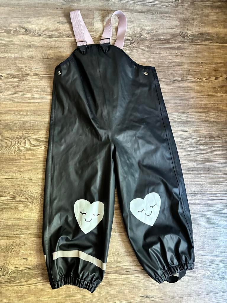 Regenbroek maat 98/104 met hartjes, Ophalen of Verzenden, Gebruikt, Meisje, Broek