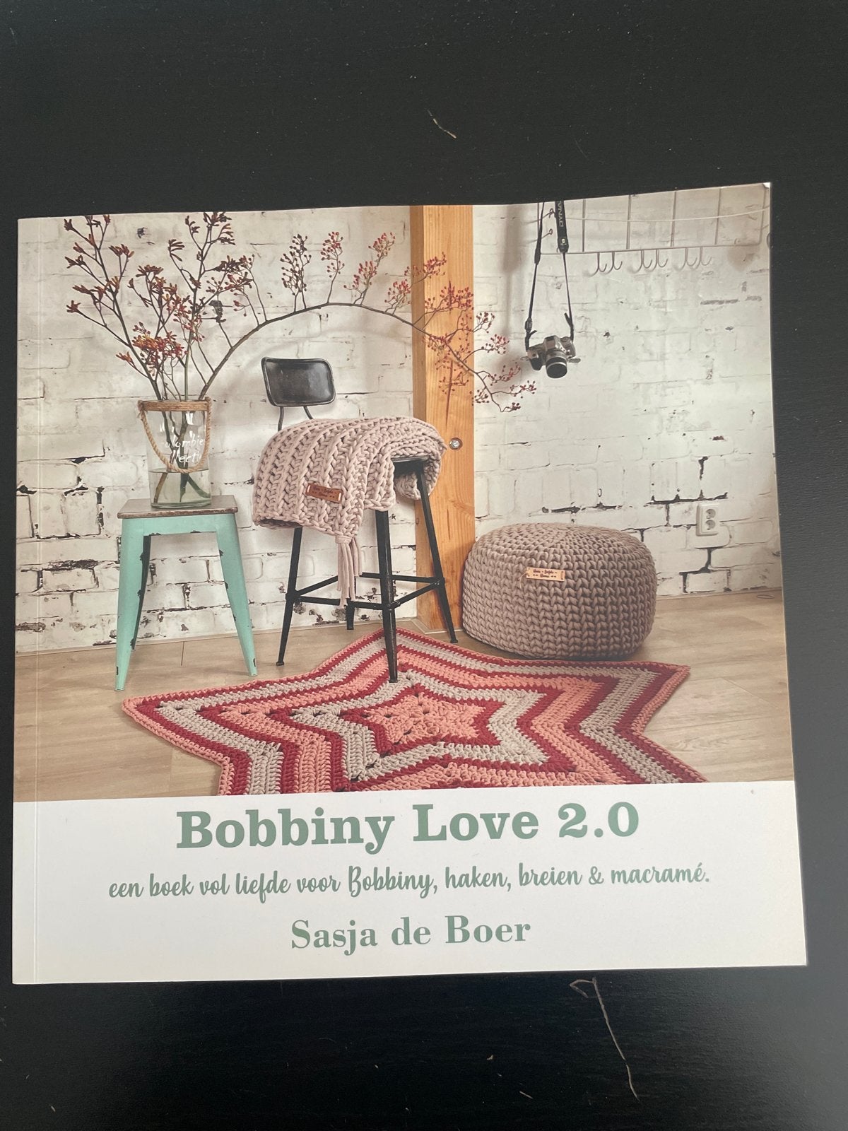 Bobbiny Love 2.0: Haken, Breien & Macramé Boek, Boeken, Hobby en Vrije tijd, Ophalen of Verzenden, Zo goed als nieuw, Breien en Haken