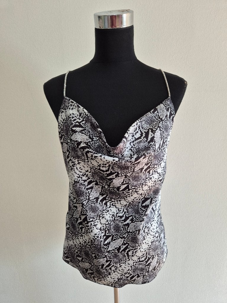 Top3N - Zomers hemdje maat M (1), Kleding | Dames, Tops, Zo goed als nieuw, Maat 38/40 (M), Zonder mouw, Ophalen of Verzenden