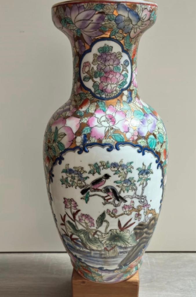 Elegante Aziatisch Porseleinen Vaas - Chinoiserie, Antiek en Kunst, Ophalen of Verzenden
