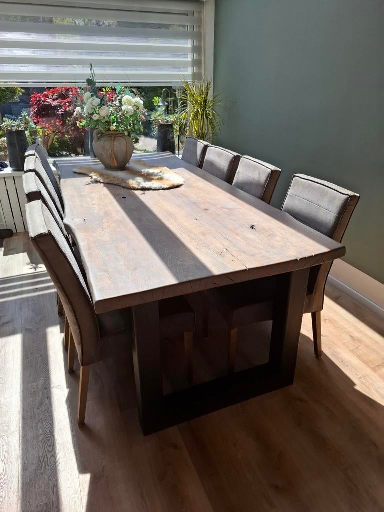 Massieve boomstam eettafel 240x105 met 8 stoelen, Ophalen, 100 tot 150 cm, 200 cm of meer, Vijf personen of meer