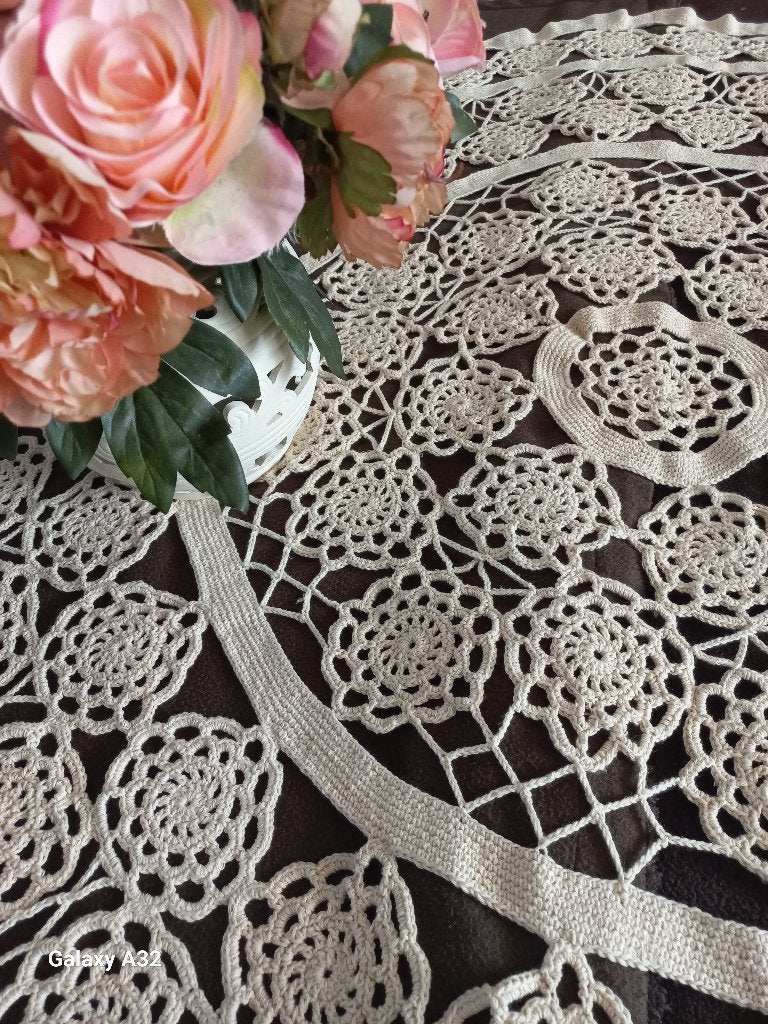 120 cm  rond Tafelkleed,  haken van 120 naar 150 cm, Handgemaakt, Rond, Nieuw, Ophalen of Verzenden