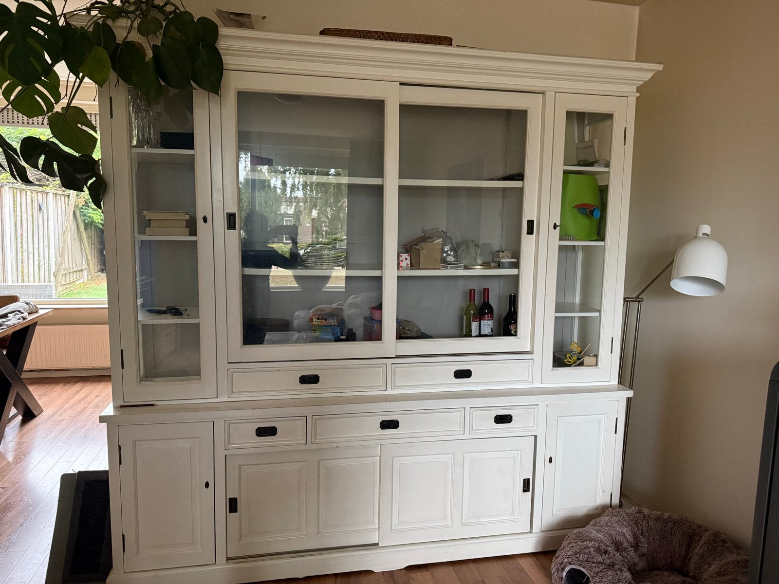 Witte buffetkast - Ruim en stijlvol, Ophalen, Gebruikt, 200 cm of meer, Met lade(s)
