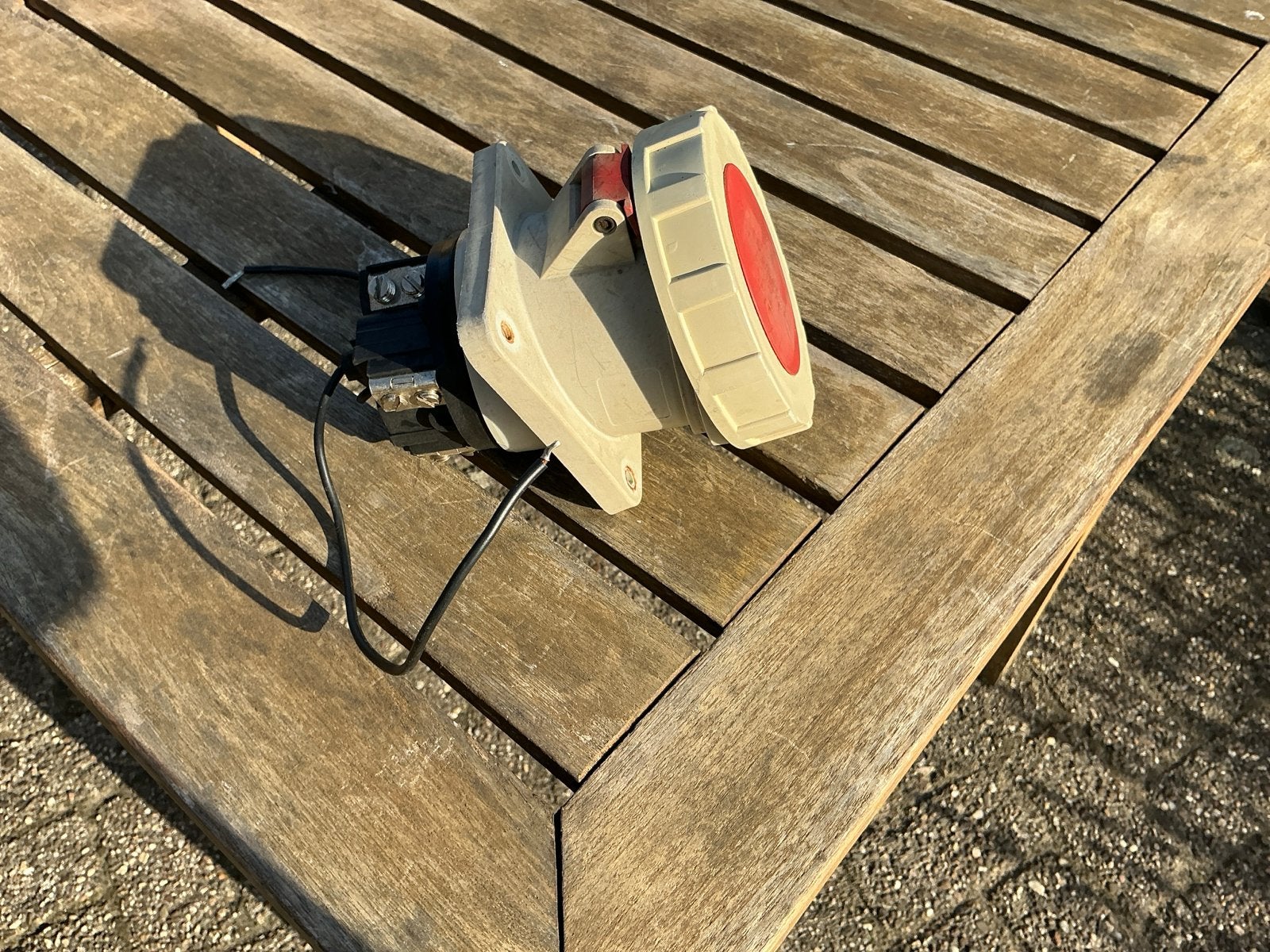 CEE Wandcontactdoos 125 amp 5-polig, Ophalen, Gebruikt, Stopcontact