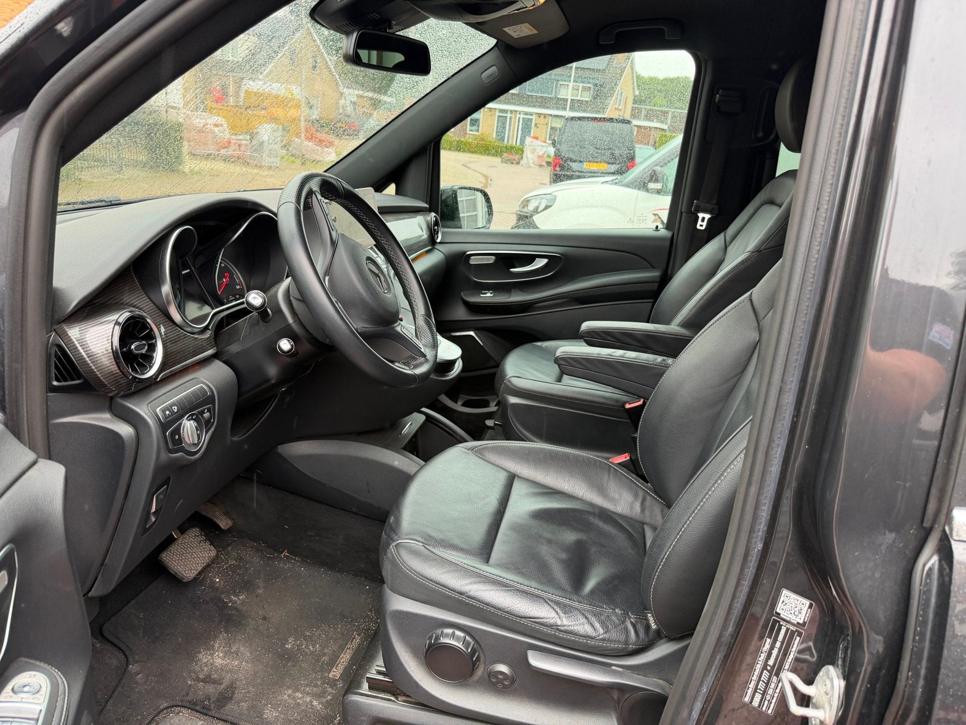 Mercedes-Benz EQV 300 L2 Business Solution Limited 90 kWh I, Auto's, Gebruikt, 2535 kg, 7 stoelen, 204 pk