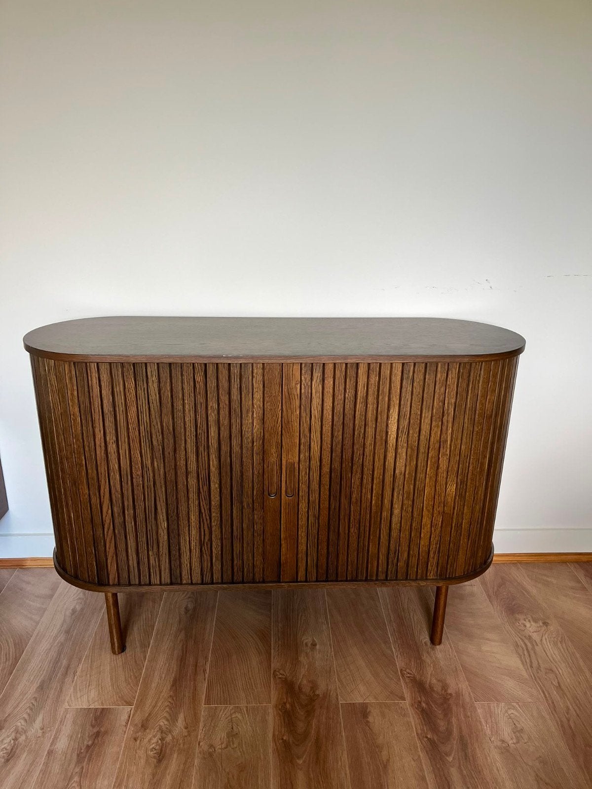 LYNGBIG - Vintage Dressoir met Roldeuren Japandi, Huis en Inrichting, Kasten | Dressoirs, Met deur(en), 100 tot 150 cm, Ophalen of Verzenden