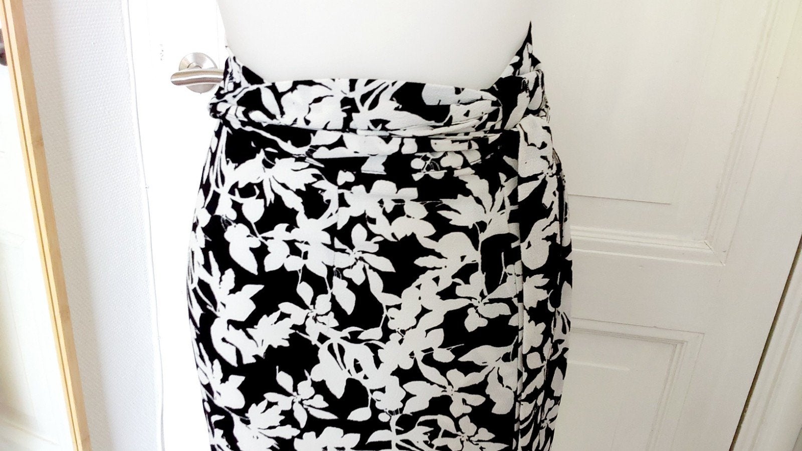 M&S Mode wikkelrok met bloemenprint, maat 40, Maat 38/40 (M), ., Zwart, Ophalen of Verzenden