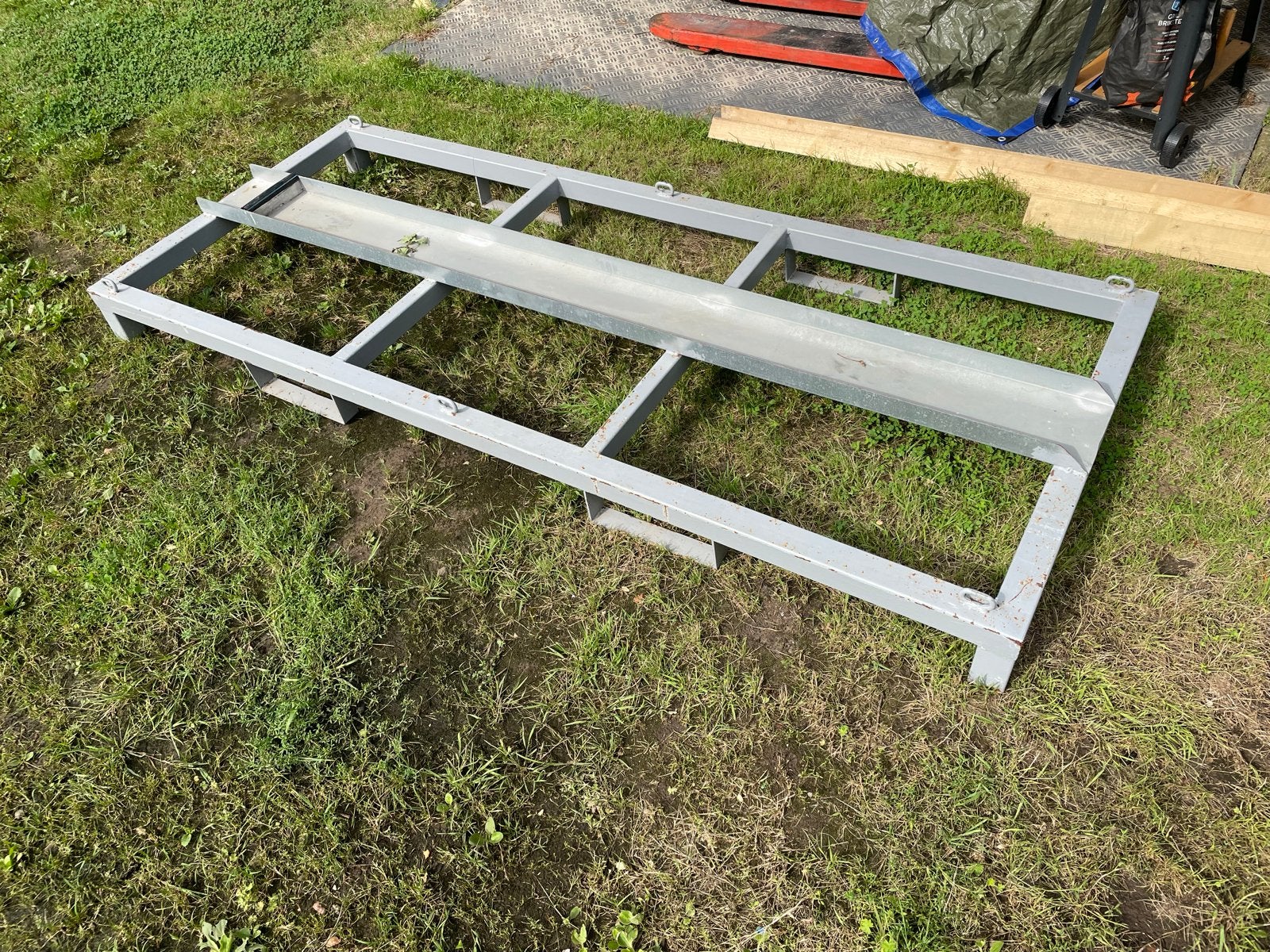 Stalling Frame - Robuust en Veelzijdig Onderstel, Ophalen, Gebruikt