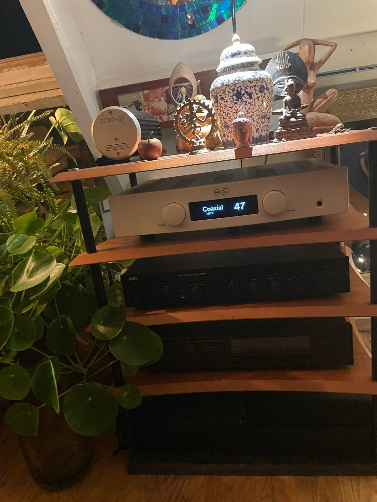 HEGEL H120 Digitale Versterker met DAC - Zo goed als nieuw