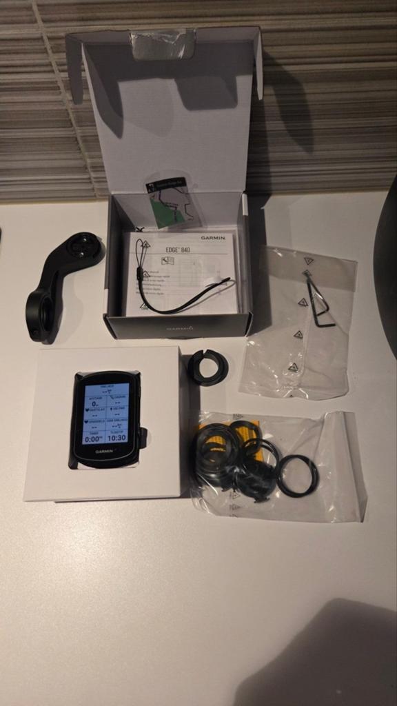 Garmin edge 840, Fietsen en Brommers, Fietsaccessoires | Fietscomputers, Ophalen of Verzenden, GPS, Zo goed als nieuw