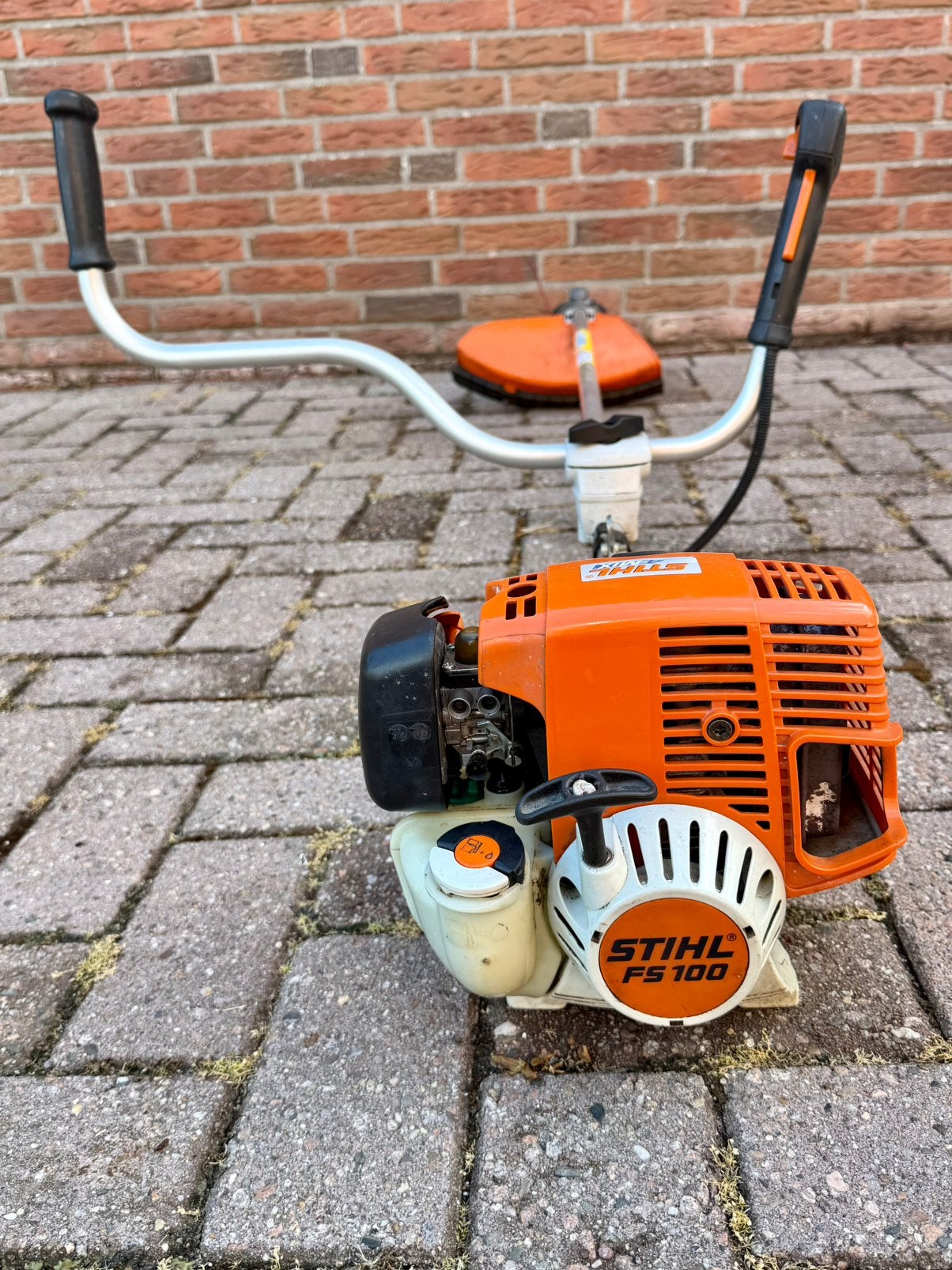 Nette Stihl FS 100 Bosmaaier op benzine, Ophalen, Zo goed als nieuw, 30 tot 50 cm, Benzine