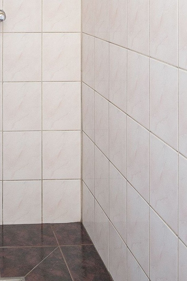Imola wandtegels, > 120 stuks, nr. 43820, tint H20 wit, roze, Ophalen, Nieuw, 5 tot 10 m², 20 tot 40 cm