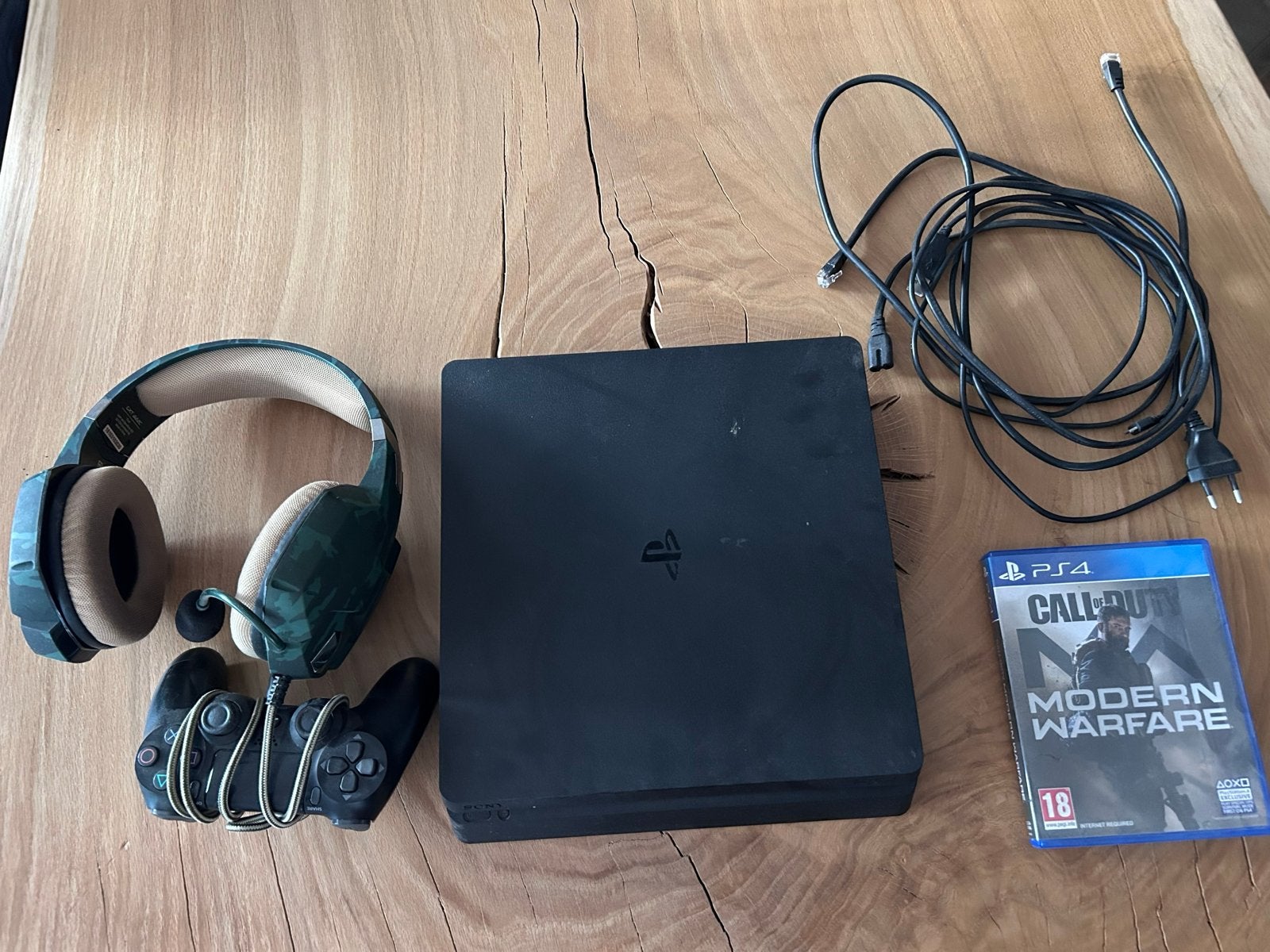 Playstation: PS4 Slim met controller, headset + Call of Duty, Ophalen, Online, Gebruikt, Vanaf 18 jaar