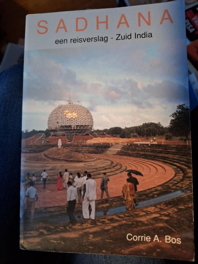 Sadhana: Een reisverslag - Zuid India
ZGAN, Overige merken, Ophalen of Verzenden, Zo goed als nieuw, Reisgids of -boek