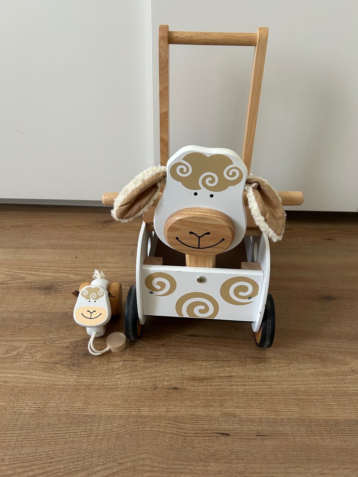 Houten loopwagen schaap met trekfiguur, Ophalen, Gebruikt, Overige typen, Met wieltjes