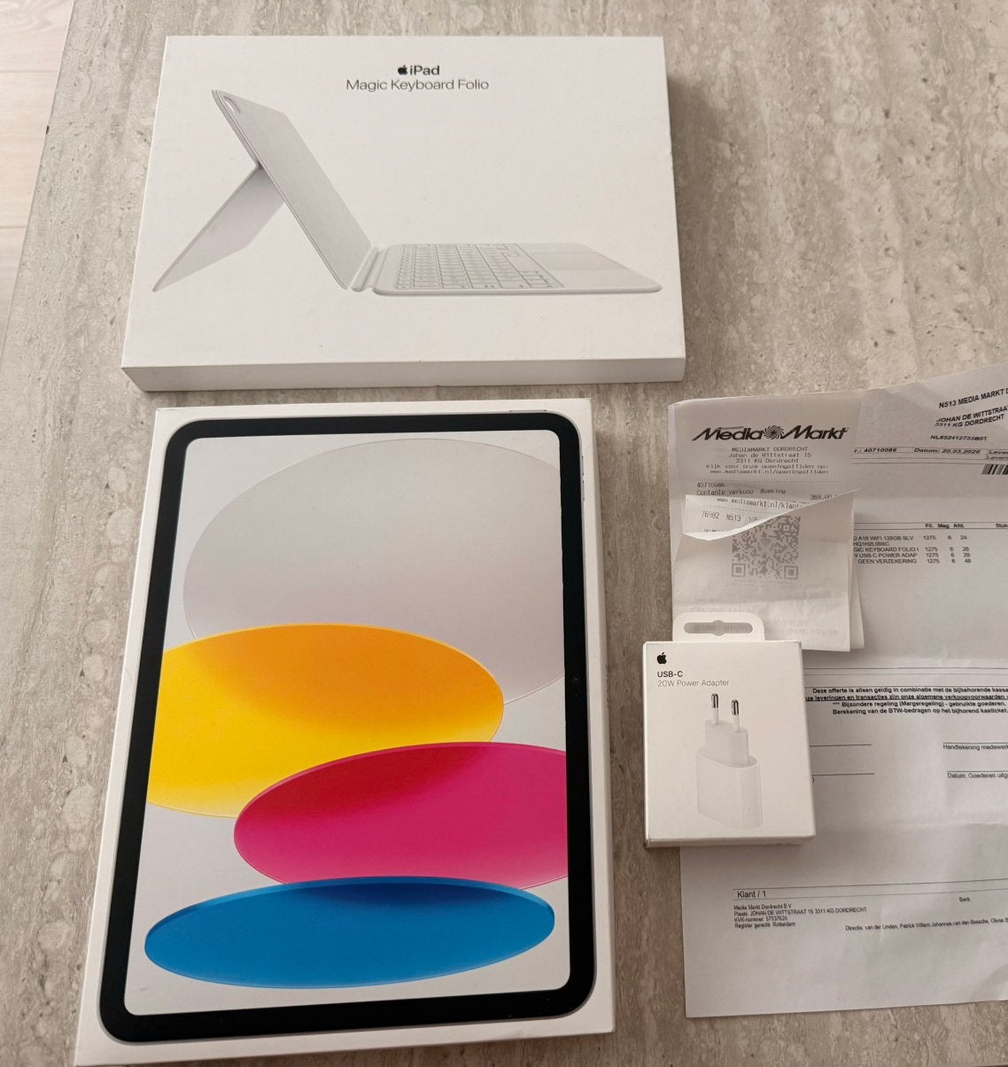 Apple iPad (2025) 11 /128GB + Magic Keyboard Folio & Adapter, Computers en Software, Apple iPads, Apple iPad, 11 inch, Nieuw, Ophalen of Verzenden