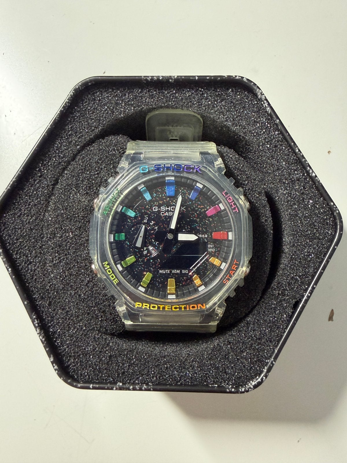 Casio G-Shock GA-2100TLS-8AER ( limited Rainbow edition), Sieraden, Tassen en Uiterlijk, Horloges | Heren, Ophalen of Verzenden