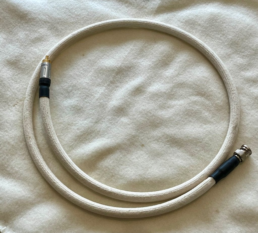Interlink digitaal Furutech 75 ohm, Ophalen of Verzenden, Gebruikt, Minder dan 2 meter, Interlink-kabel