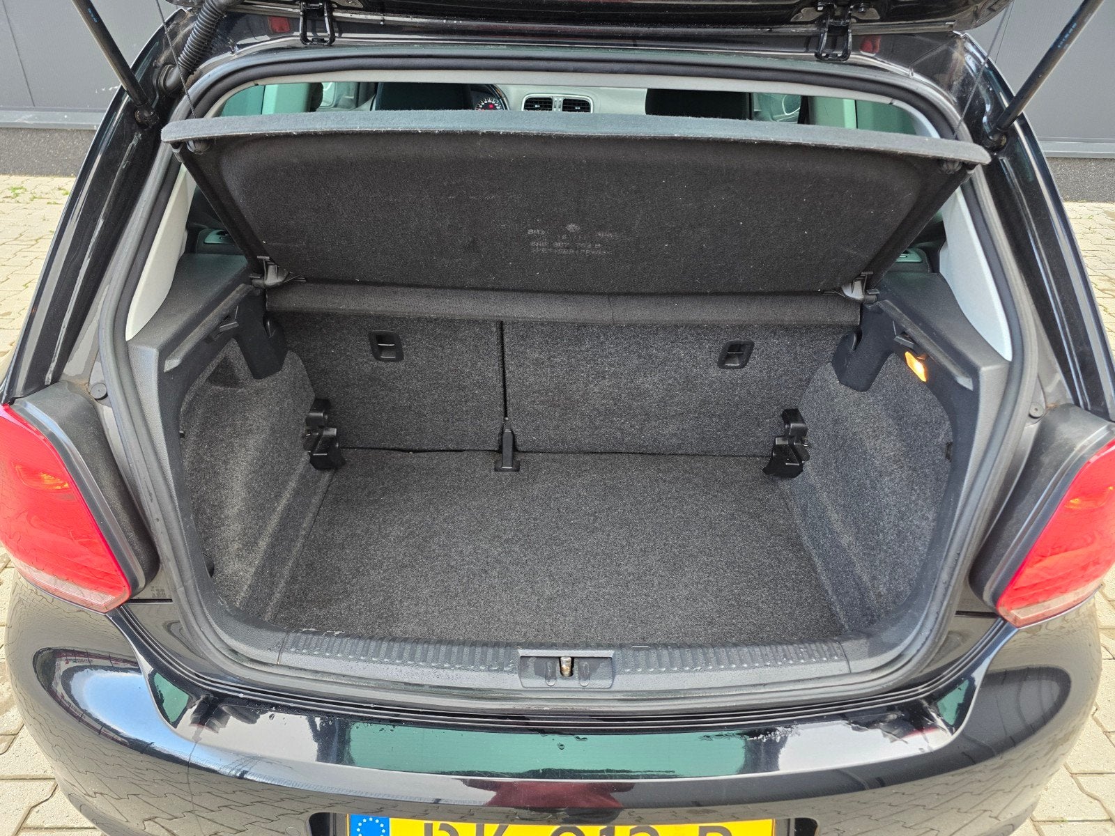 Foto 14 van Volkswagen Polo 1.2 | P.sensoren | Cruise | Nw Apk | StoelVw
