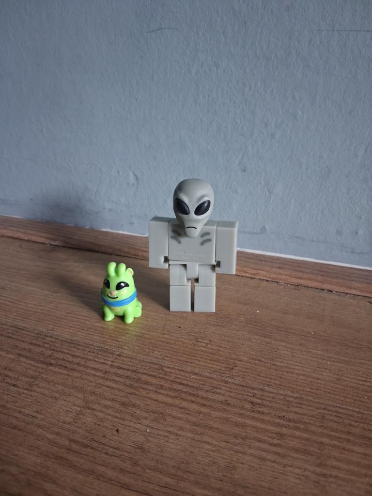 Roblox Alien en Groen Wezentje Speelfiguren, Ophalen, Gebruikt, Jongen of Meisje