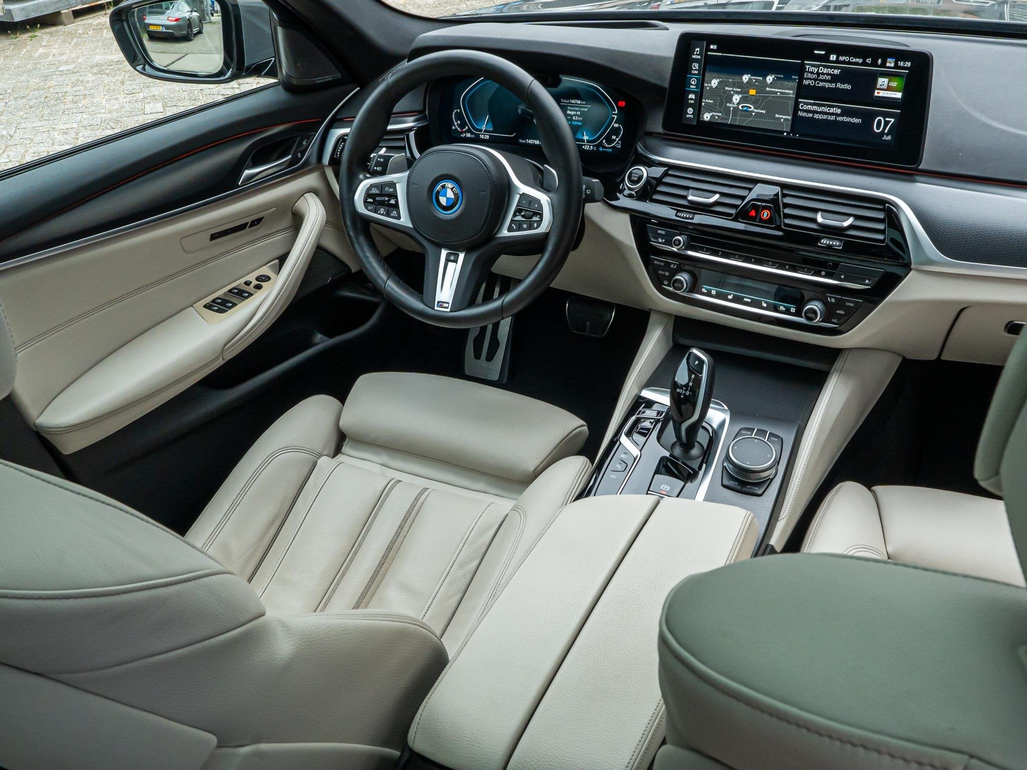 BMW 530e Touring xDrive Business Edition Plus M Sport Pano C, 1998 cc, 1935 kg, Gebruikt, Euro 6