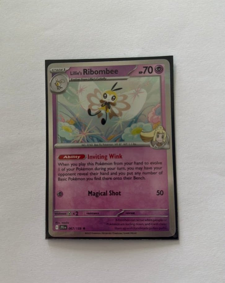 Lillie’s Ribombee pokemonkaart, Ophalen of Verzenden, Zo goed als nieuw