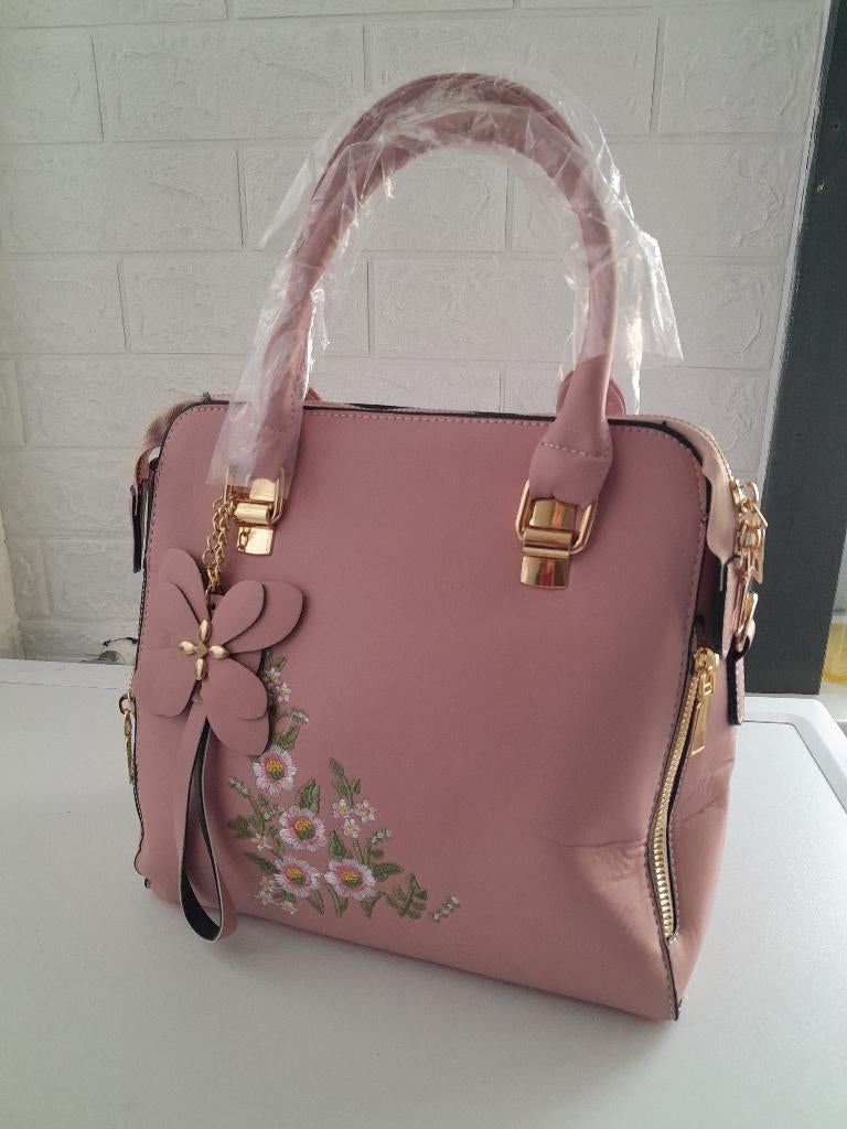 Nieuwe tas, Sieraden, Tassen en Uiterlijk, Tassen | Damestassen, Ophalen of Verzenden, Nieuw, Handtas