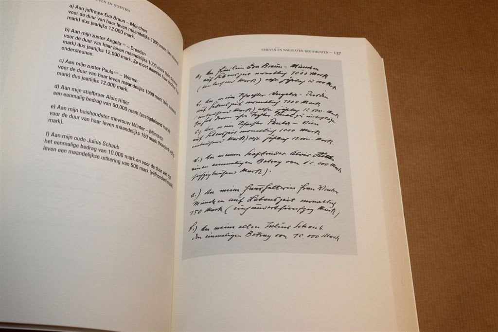Hitlers Brieven en Notities — Handgeschreven Documenten, Ophalen of Verzenden, Tweede Wereldoorlog, Zo goed als nieuw, Overige onderwerpen