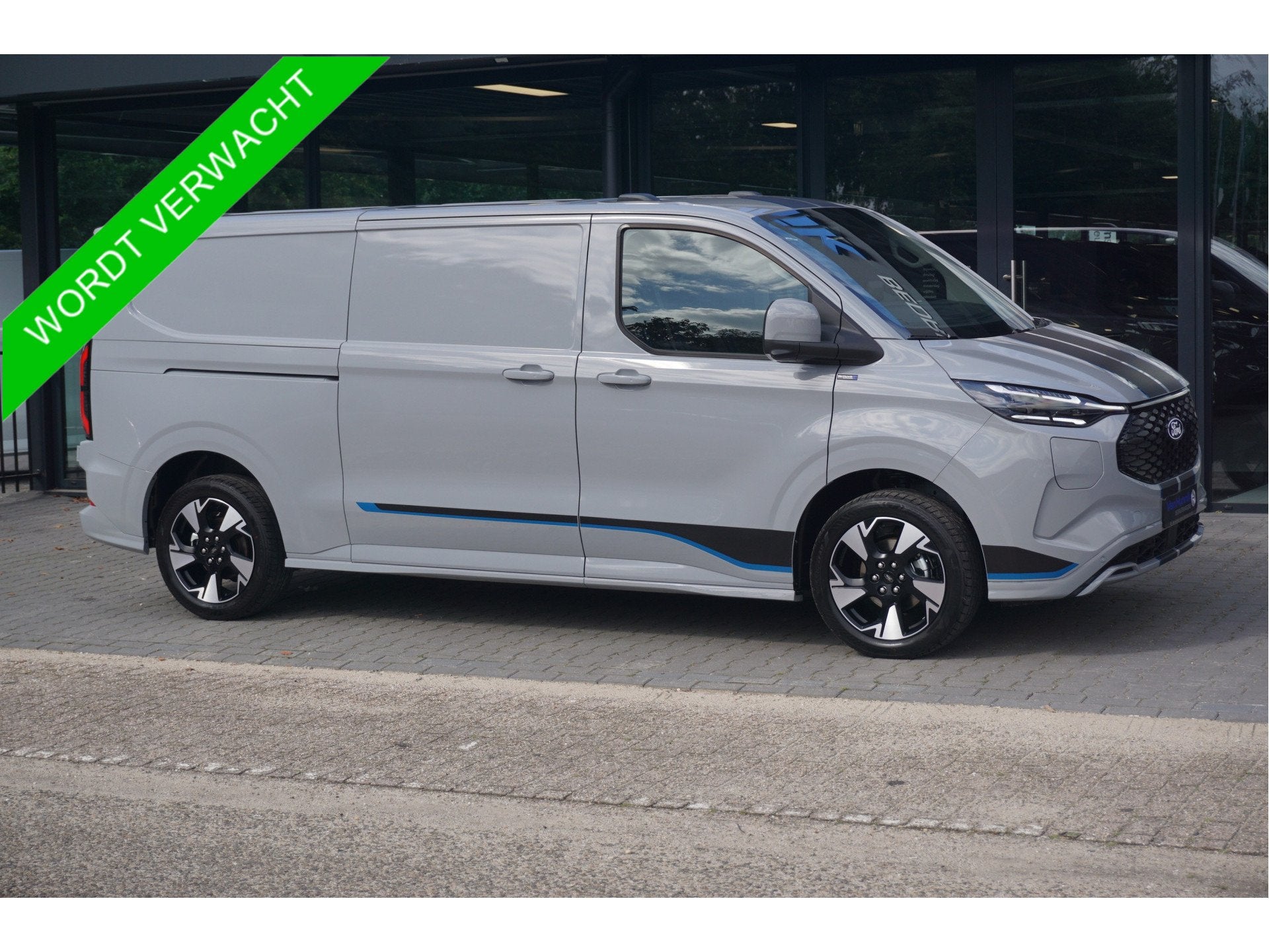 Ford E-Transit Custom 340L 218PK 71KWH Sport AUT Navi, 360°, Auto's, Automaat, Gebruikt, 2500 kg, 2100 kg