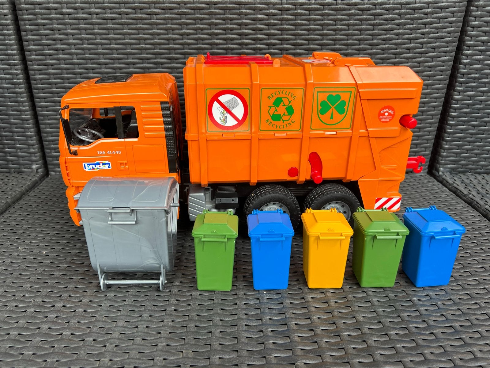 Bruder MAN TGA Vuilniswagen met containers, Ophalen, Gebruikt