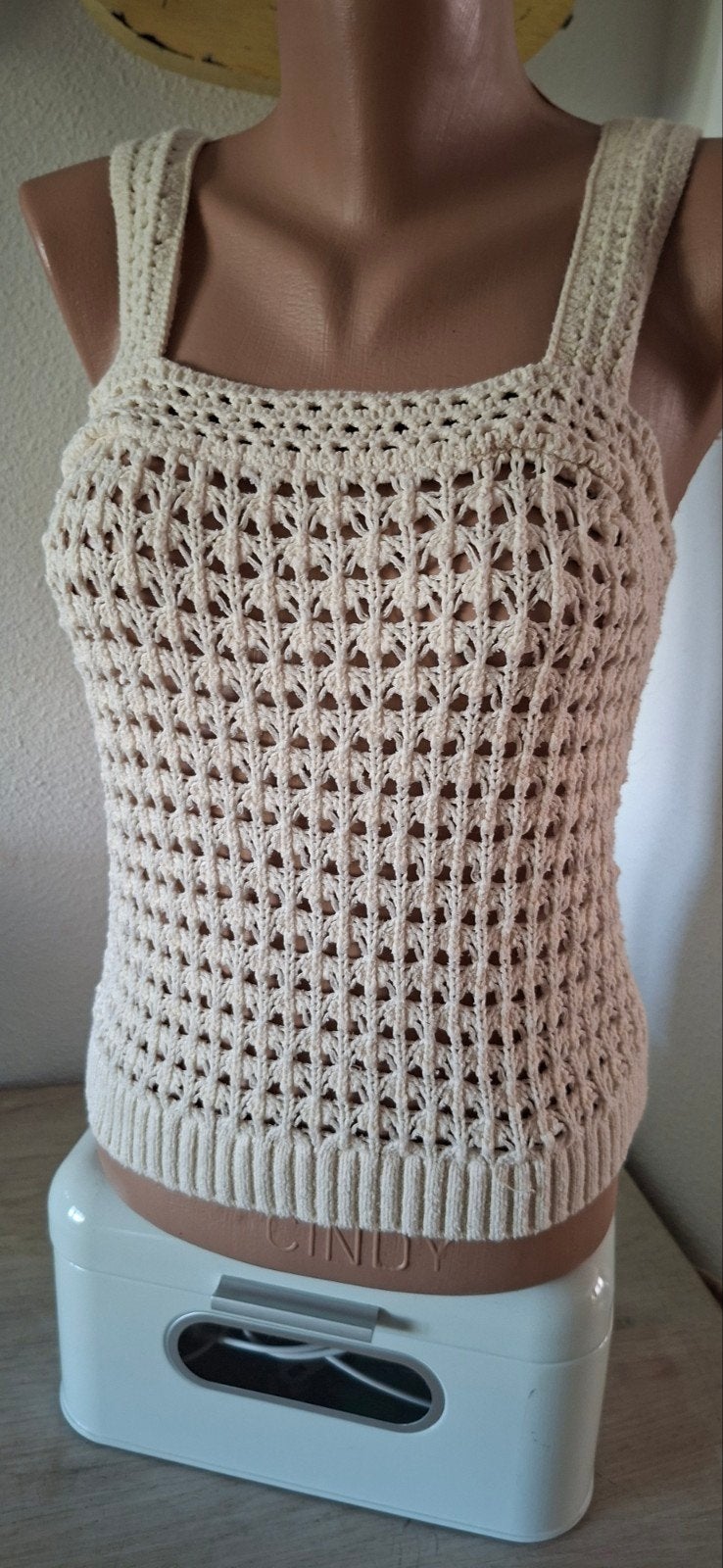 Gehaakt cropped topje MNG maat S ecru., Beige, MNG, Ophalen of Verzenden, Zo goed als nieuw