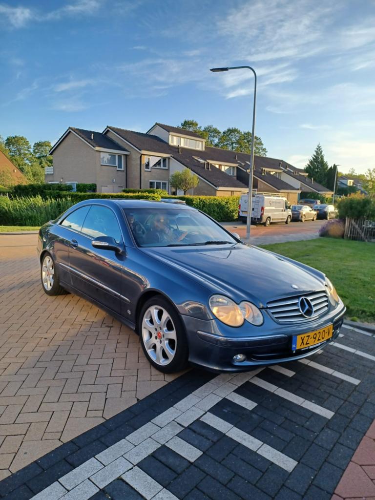 Mercedes-Benz CLK 2.6 Clk240 Coupe AUT 2003 Blauw, Auto's, Automaat, Achterwielaandrijving, 2597 cc, 10 km/l