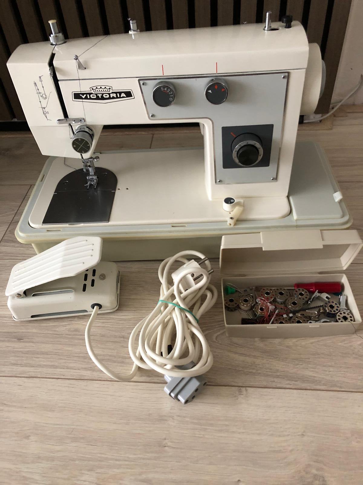 Victoria Naaimachine - Perfecte Staat, Ophalen of Verzenden, Zo goed als nieuw, Naaimachine