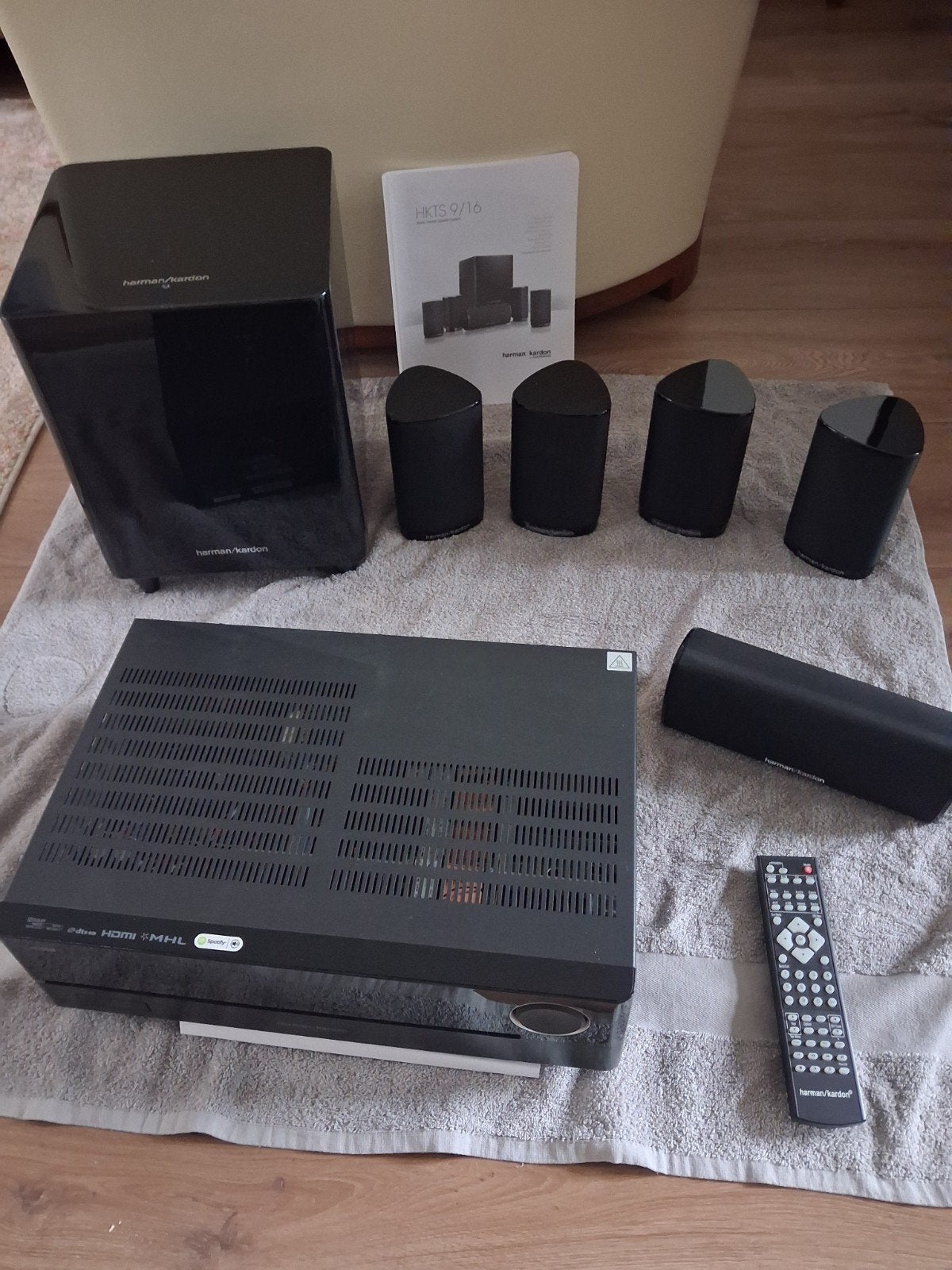 Harman Kardon HDCOM16195, Blu-ray-speler, 70 watt of meer, Zo goed als nieuw, Ophalen