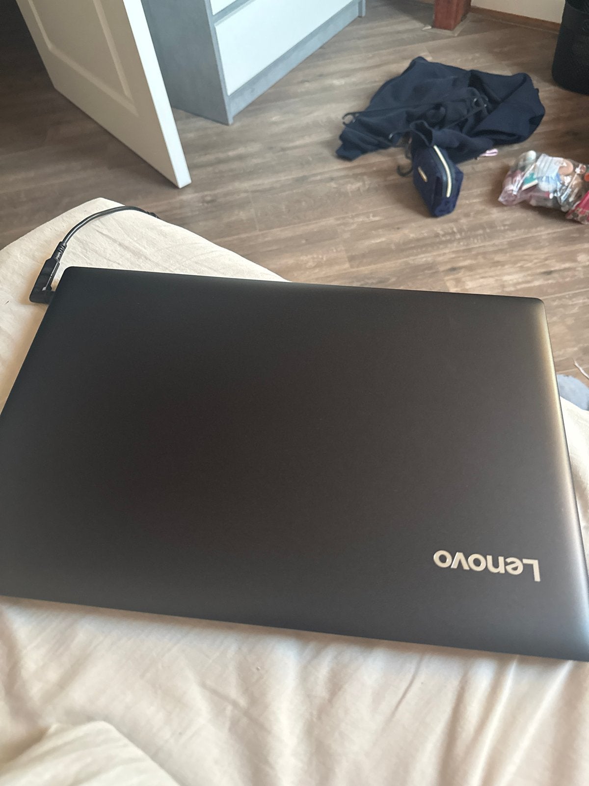 Lenovo IdeaPad 320-15IKB Laptop - Windows 11 Home, Computers en Software, Ophalen, Gebruikt, 2 tot 3 Ghz, SSD