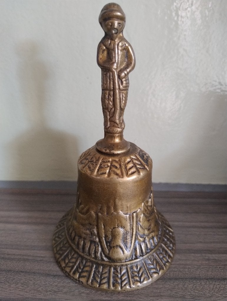 Mooie messing tafelbel 15cm met originele klepel, Antiek en Kunst, Ophalen of Verzenden, Koper