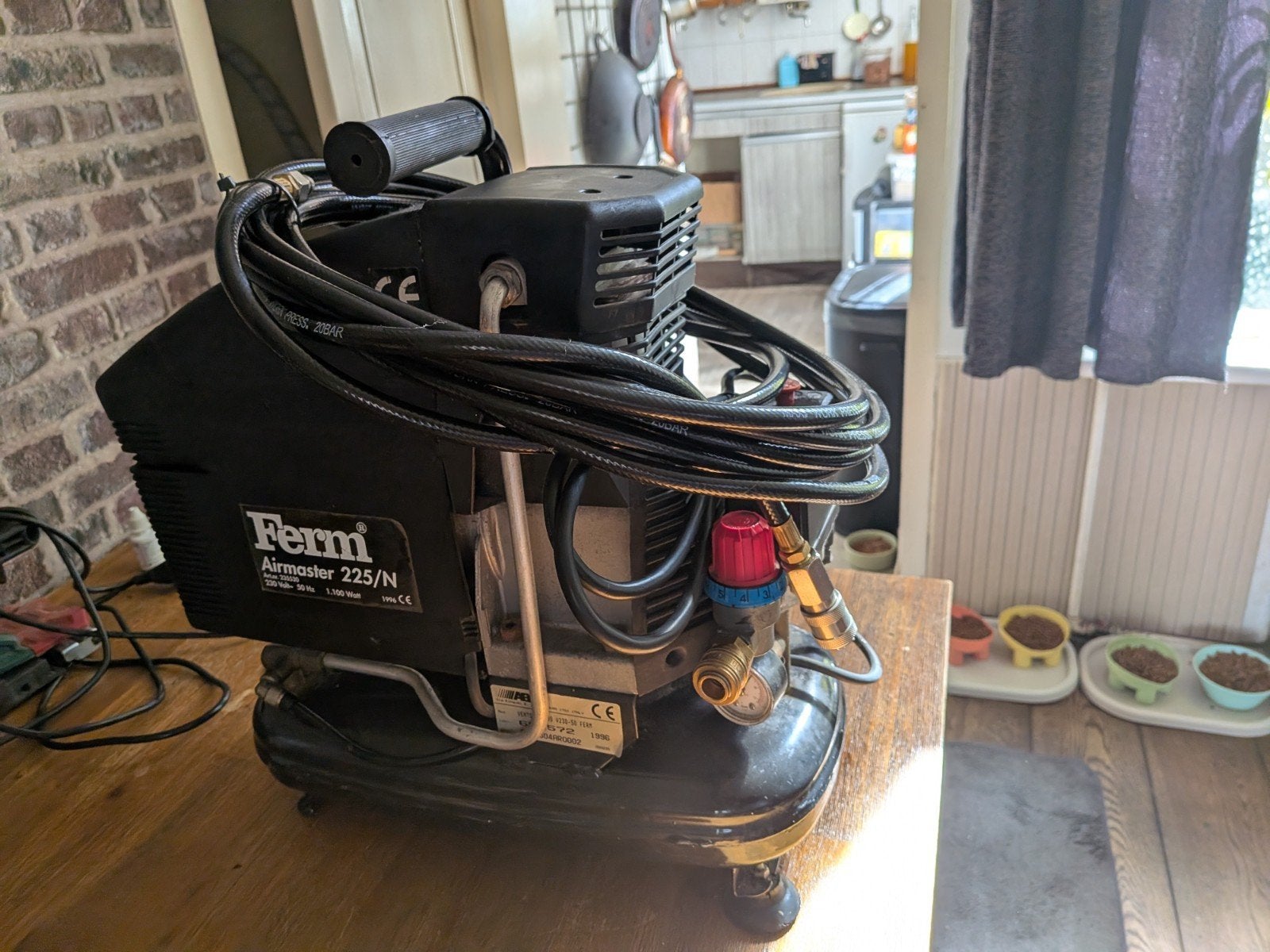 Ferm Airmaster 225/N Compressor - Compact en Krachtig, Doe-het-zelf en Verbouw, Ophalen