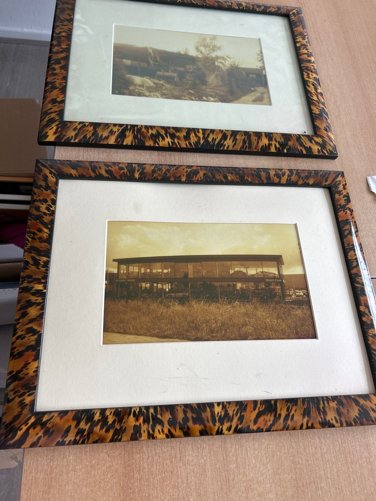 2 Fotolijsten met tijgerprint rand 35x45cm, Ophalen, Gebruikt, Met sierrand, Fotolijst