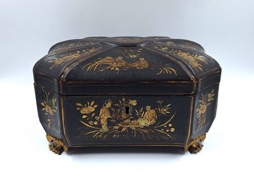 Chinoiserie theedoos op klauwpootjes, Verzenden