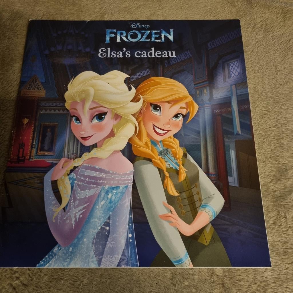 Disney Frozen Elsa's cadeau, Ophalen of Verzenden, Gelezen, Sprookjes