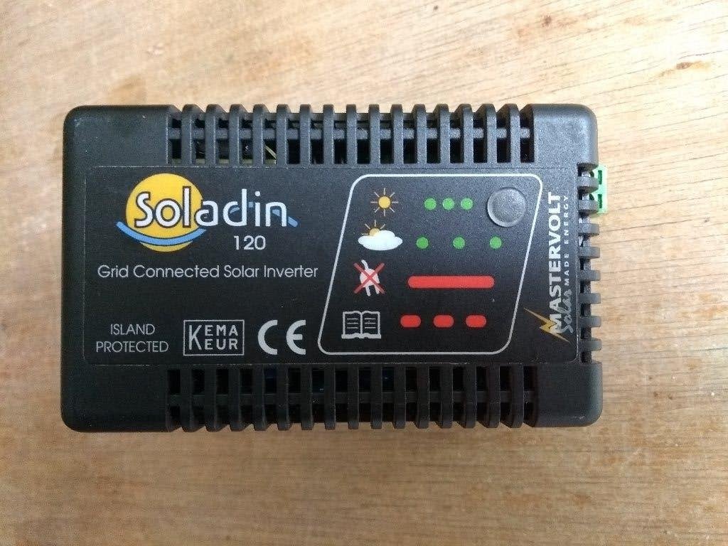 Soladin omvormer stekker uitvoering 230V zonnepaneel, Ophalen of Verzenden, Gebruikt, Overige merken, Stekker