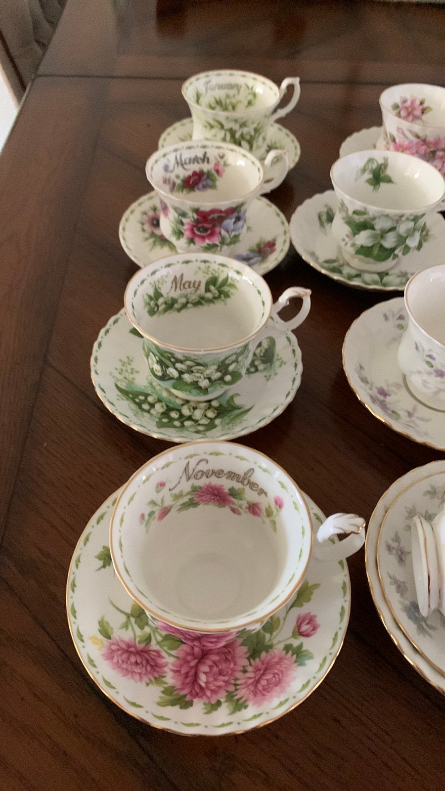 Royal Albert kopjes totaal 18 stuks, Ophalen