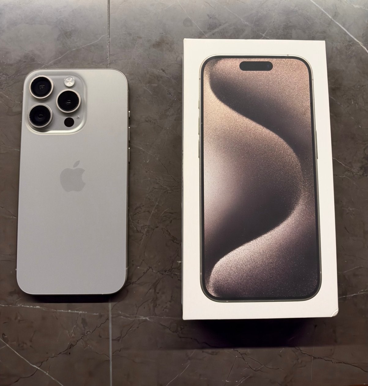Apple iPhone 15 Pro 256GB Natural Titanium | 90% batterij