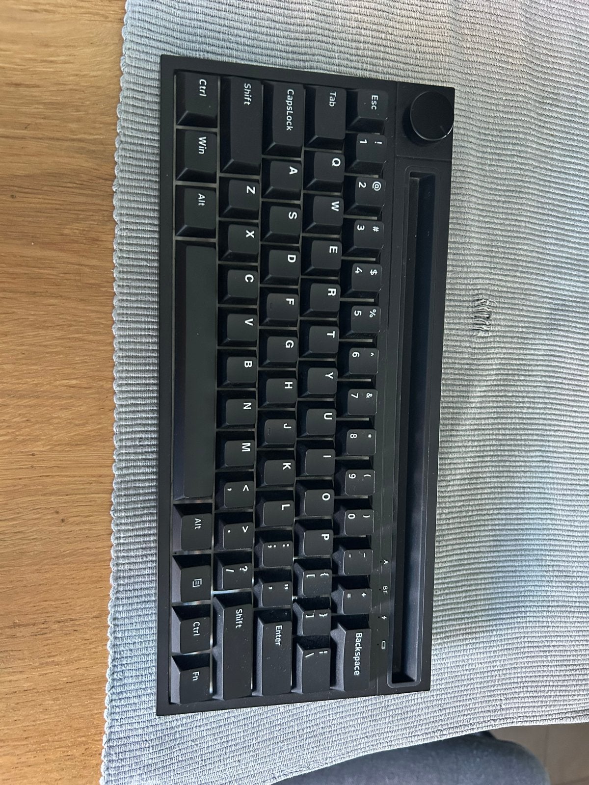 Ajazz K620T Bluetooth Mechanisch RGB Toetsenbord, Ophalen of Verzenden, Zo goed als nieuw, Draadloos, Qwerty