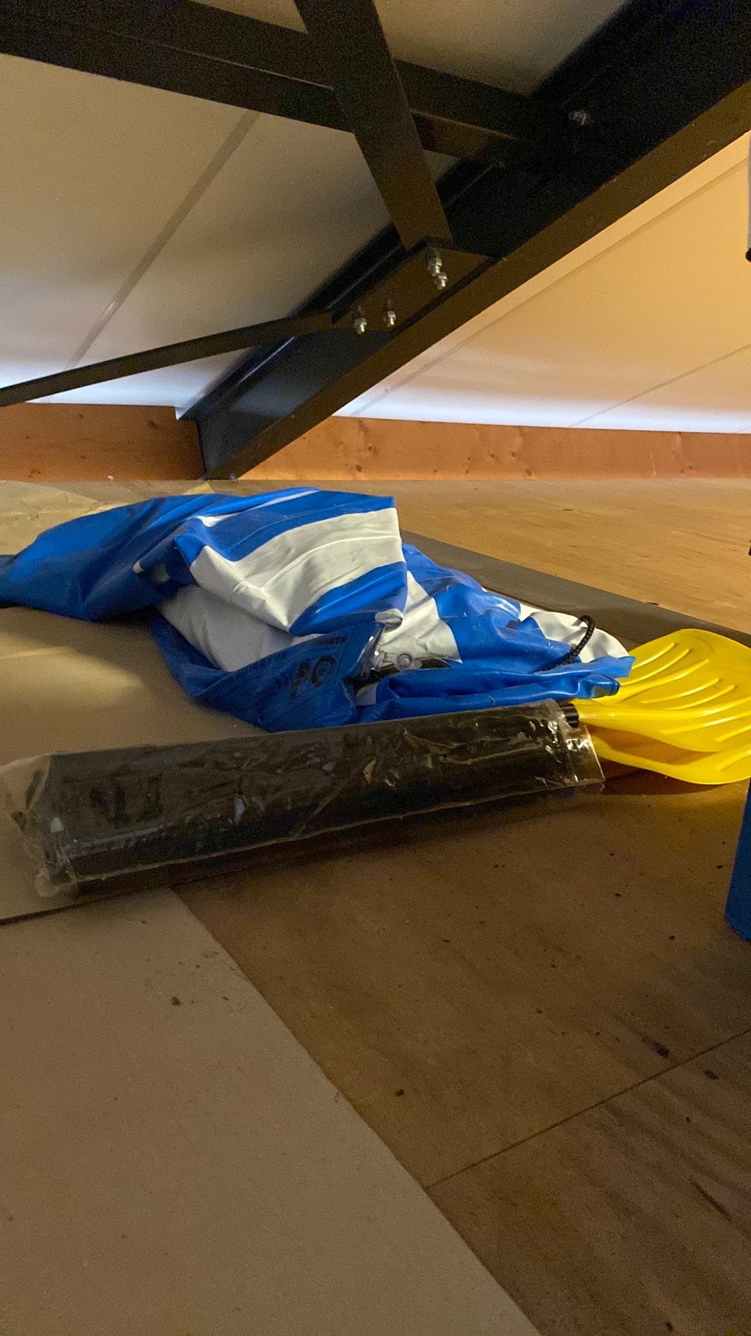 Stevige opblaasbare boot met peddels, Ophalen, Zo goed als nieuw