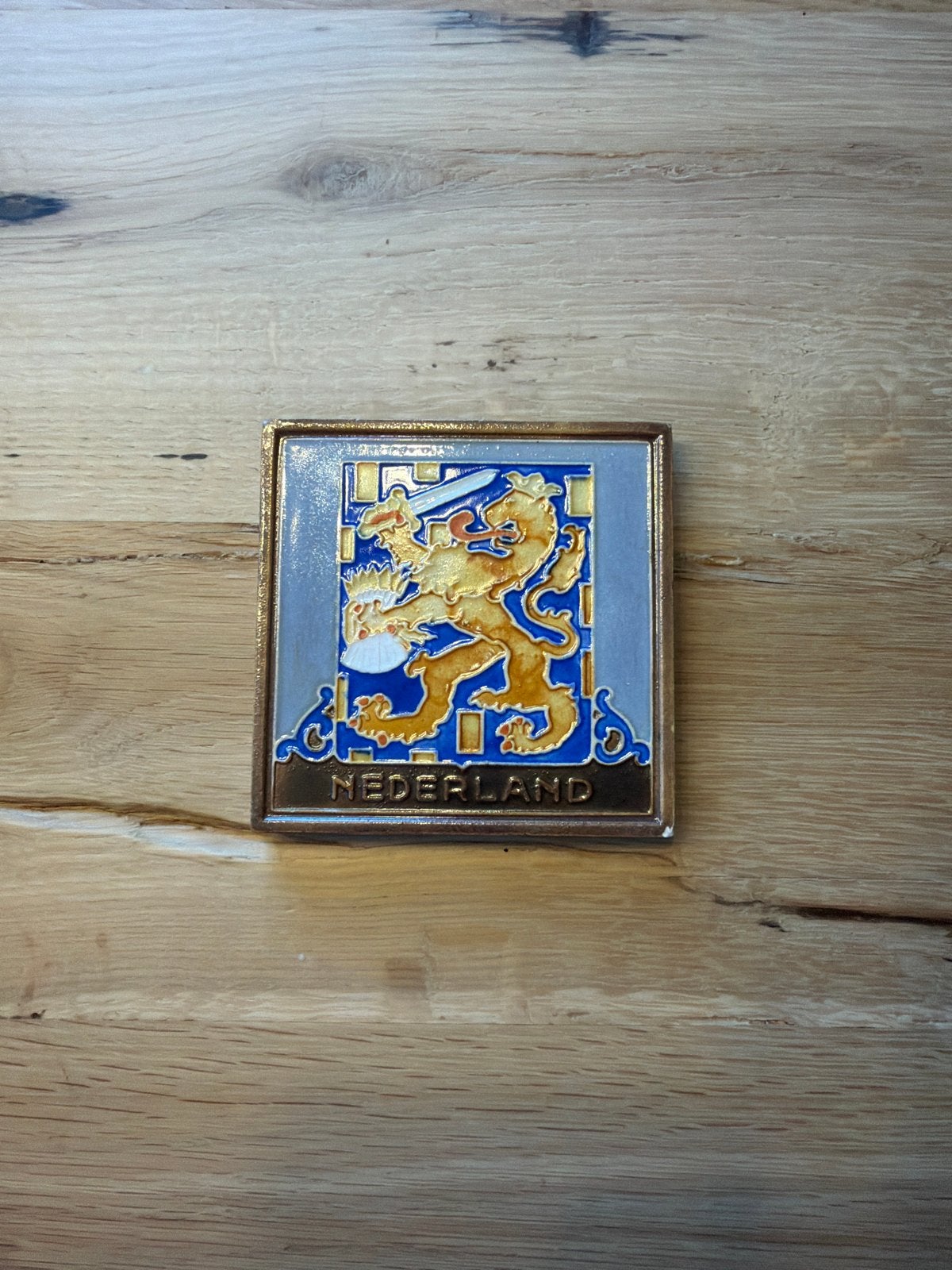 Cloisonné wandtegel Nederland met leeuw - kleine chips, Antiek en Kunst, Ophalen of Verzenden
