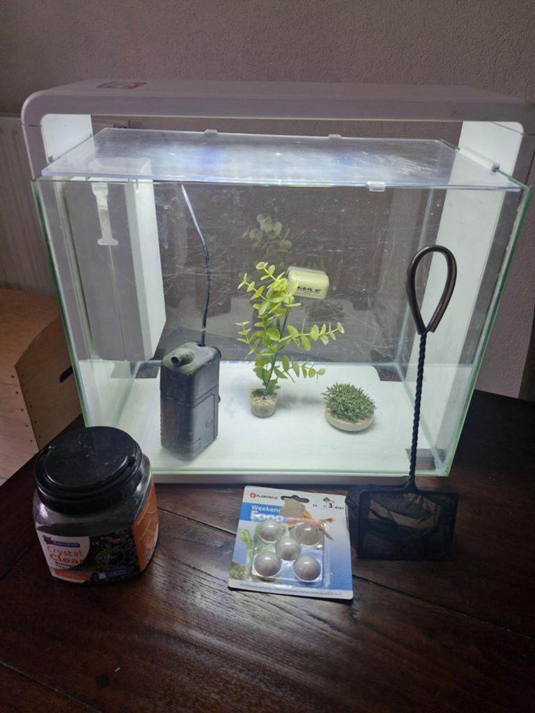 Superfish home 40l aquarium, Dieren en Toebehoren, Vissen | Aquaria en Toebehoren, Ophalen, Gevuld zoetwateraquarium